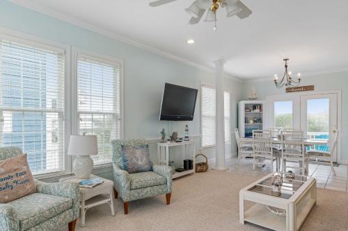 5 Buoys by Oak Island Accommodations - photo 22