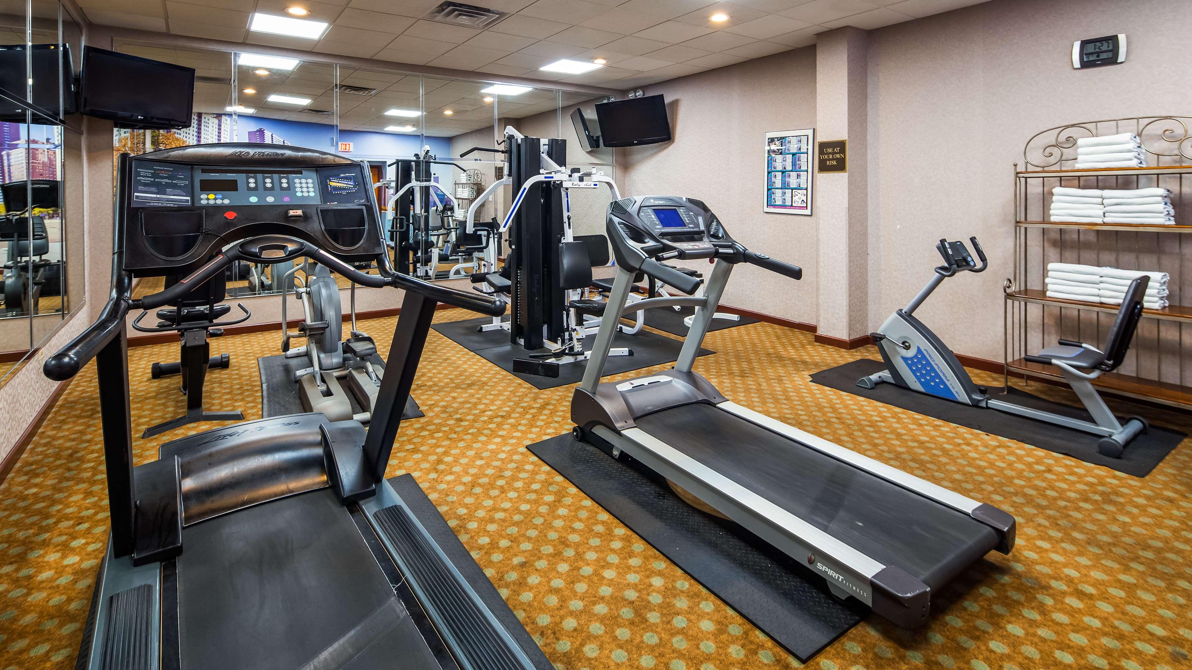 Best Western Plus Chicago Hillside - photo 28