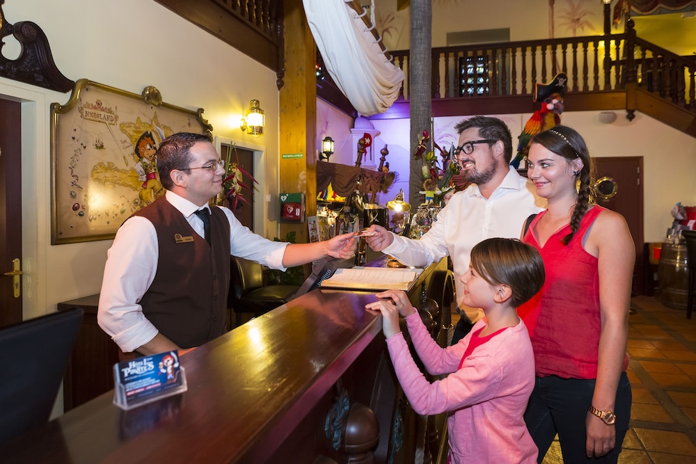 Hotel des Pirates — Bar-Sur-Aube — photo 4