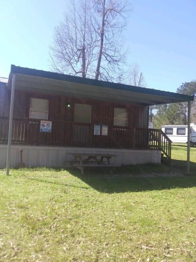 Whispering Creek Lodging & RV Resort - photo 41