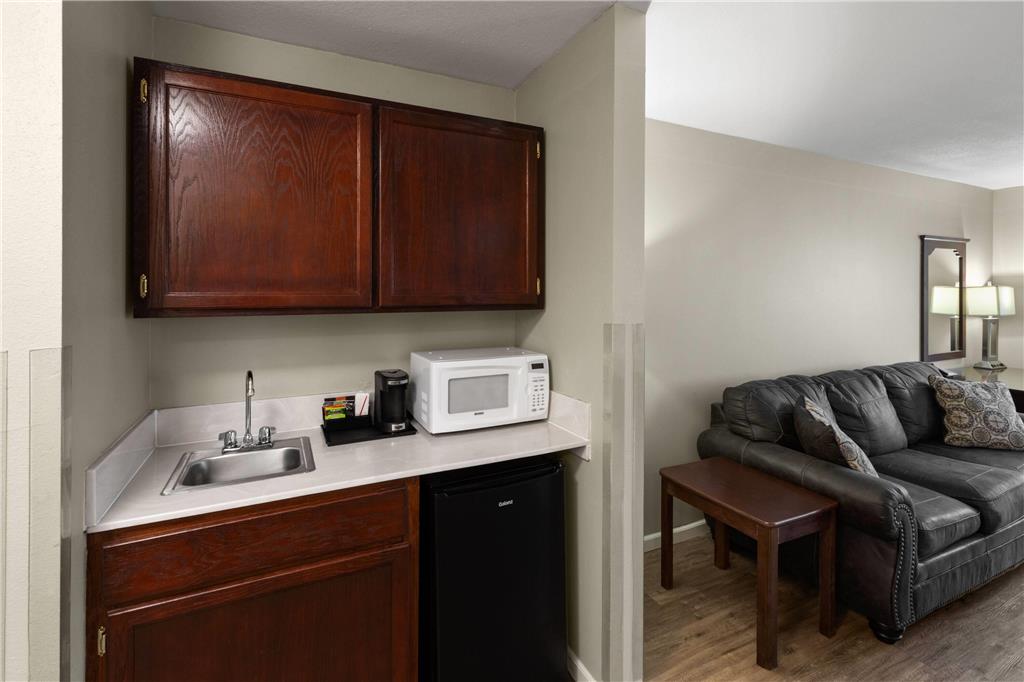 Days Inn by Wyndham Mountain Home - photo 39