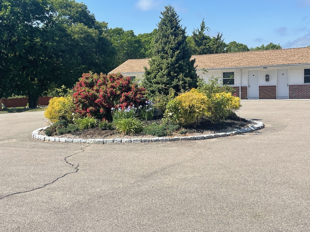 Aquastar Inn - photo 32