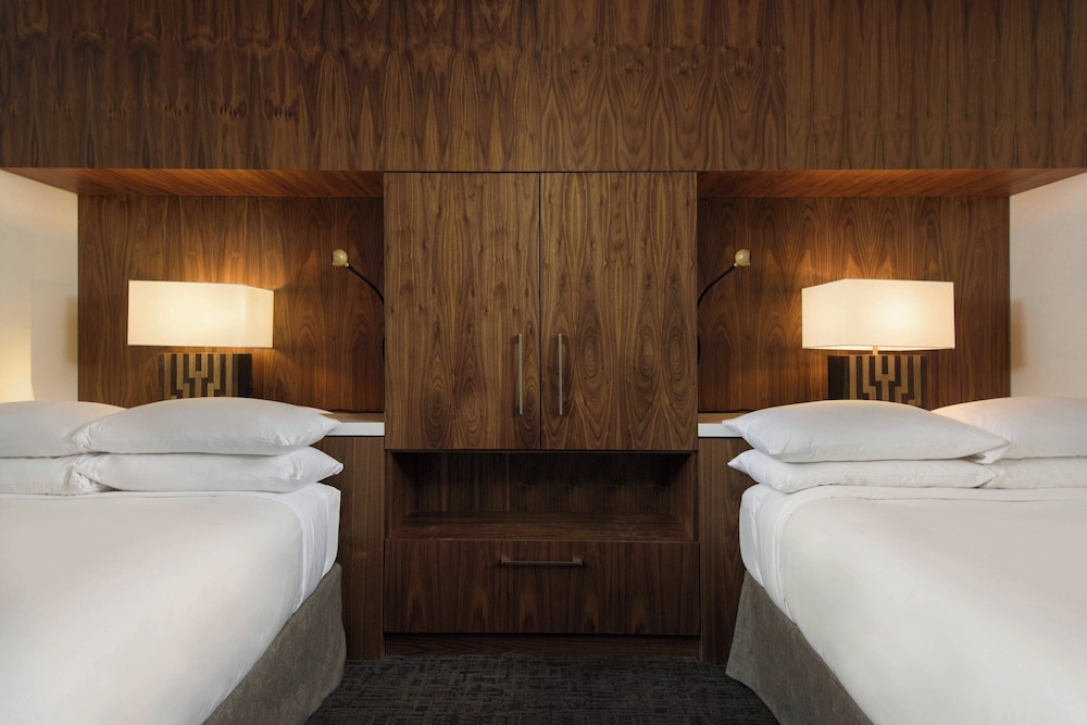 Renaissance Palm Springs Hotel - photo 24