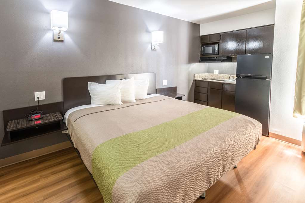 Studio 6 Arlington - featured photo