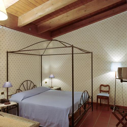 Masseria Mofetta — 4-Star Luxury Hotel in Acquaviva Delle Fonti, Italy
