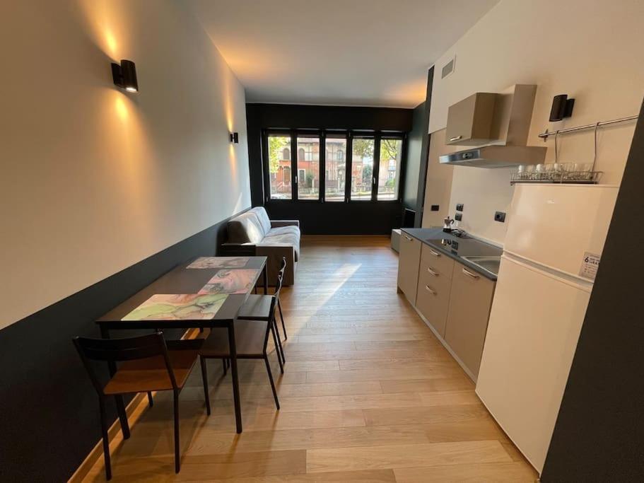 BNB Capital Milano Central Station Black — 5-Star Luxury Hotel in Milan, Italy