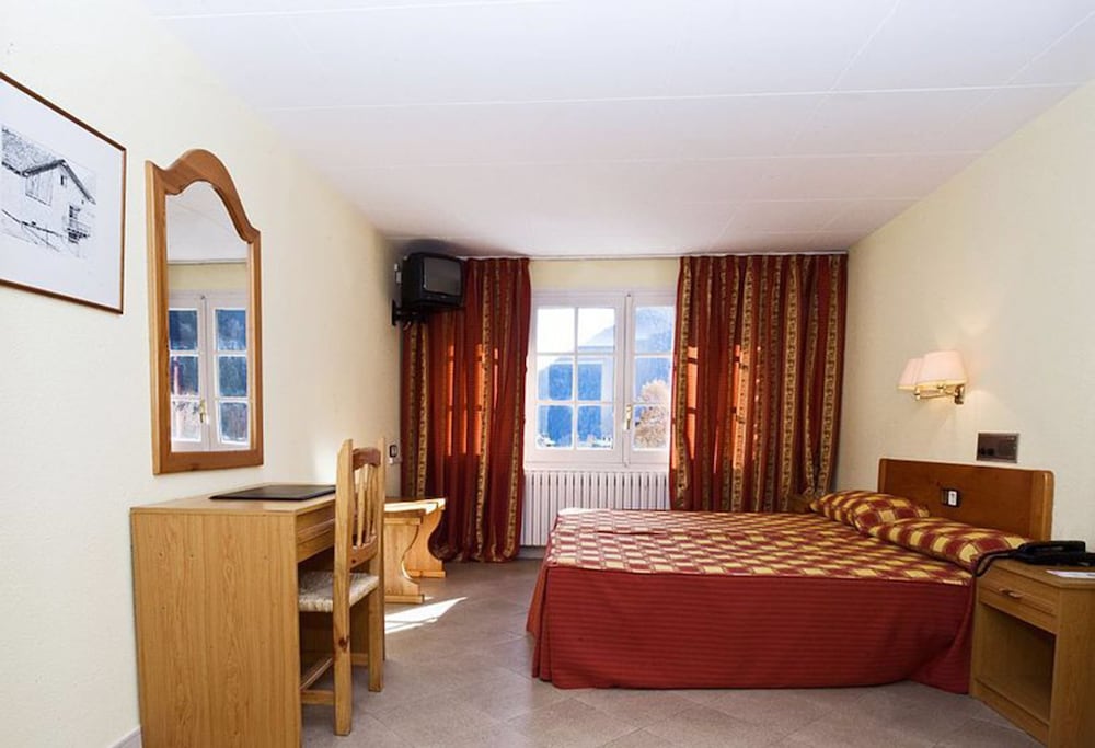 Residencia Daina — Arinsal — photo 4
