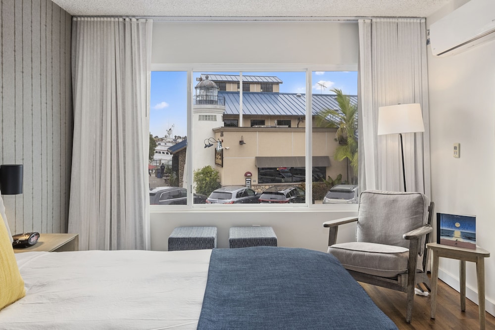 Sea Harbor Hotel - photo 47