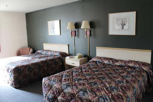 Goodnite Inn and Suites - photo 13