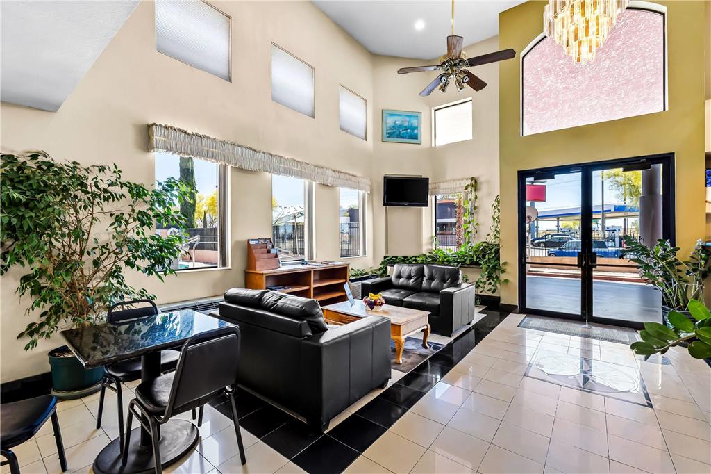 Days Inn by Wyndham Tucson Airport - photo 8