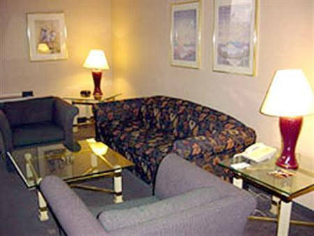 La Quinta Inn & Suites St. Paul - photo 5
