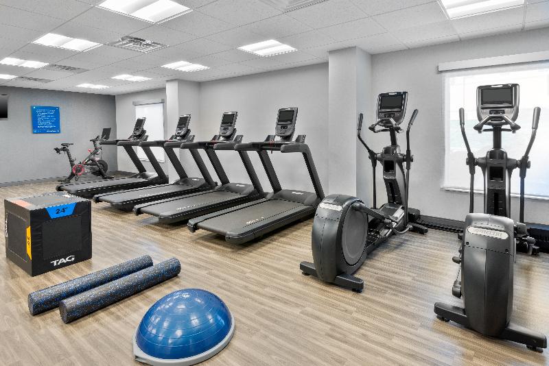 Hampton Inn & Suites Cleveland Beachwood - photo 45