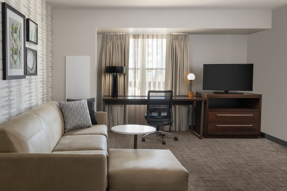 Residence Inn by Marriott Kansas City at The Legends - photo 10