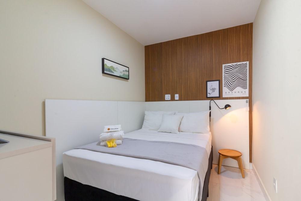 Apartament for up to 4 People at Ipanema Close to Subway Cavirio J801 — 4-Star Luxury Hotel in Rio De Janeiro, Brasil