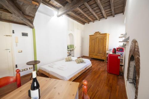 Trastevere Romantic Nest — 4-Star Luxury Hotel in Rome, Italy