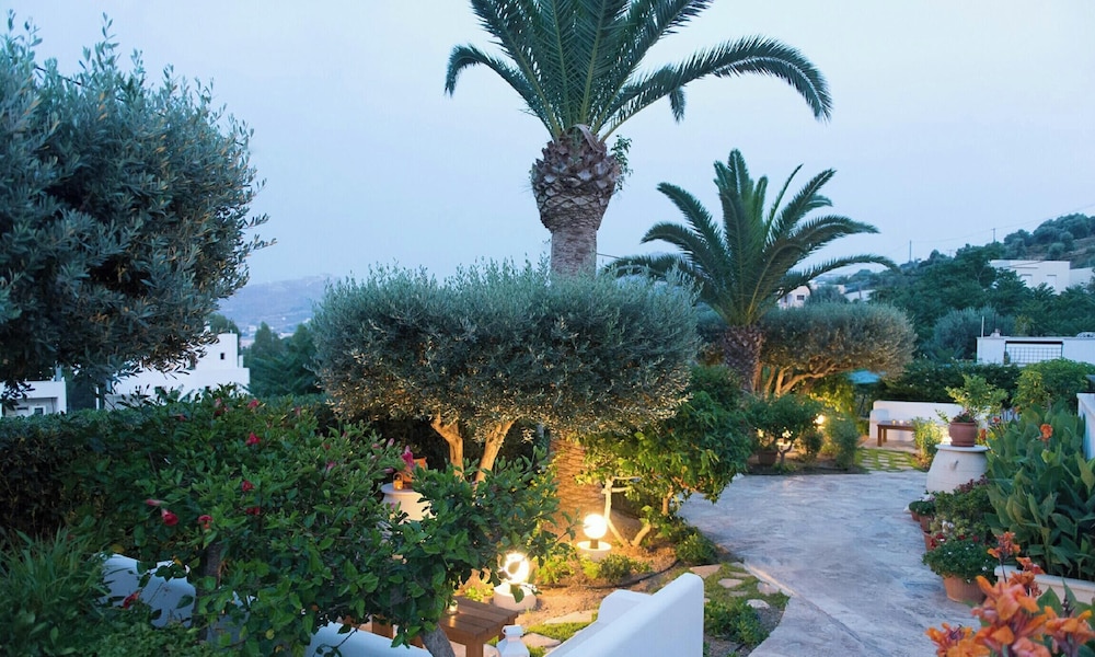 Hotel Elena - carbon neutral hotel in Leros
