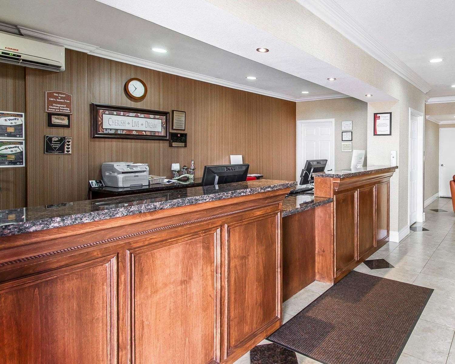 Super 8 by Wyndham Mesa Downtown Near Convention Center - photo 12