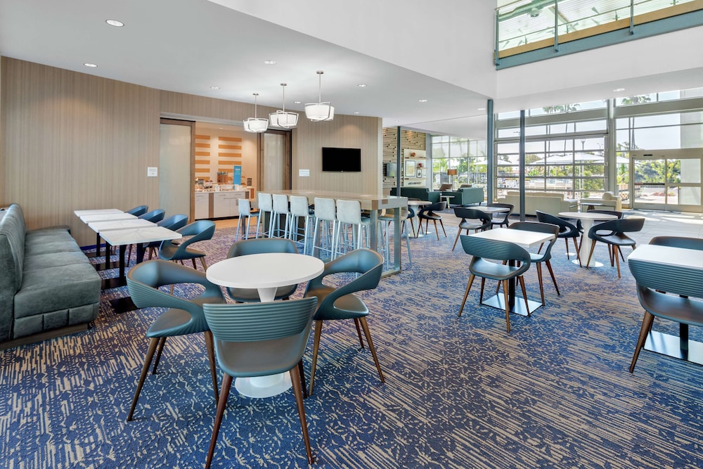 Hampton Inn & Suites San Diego Airport Liberty Station - photo 45