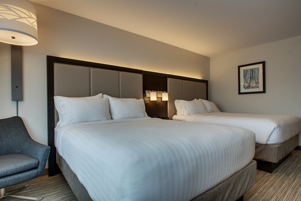 Holiday Inn Express & Suites Mount Vernon by IHG - photo 9
