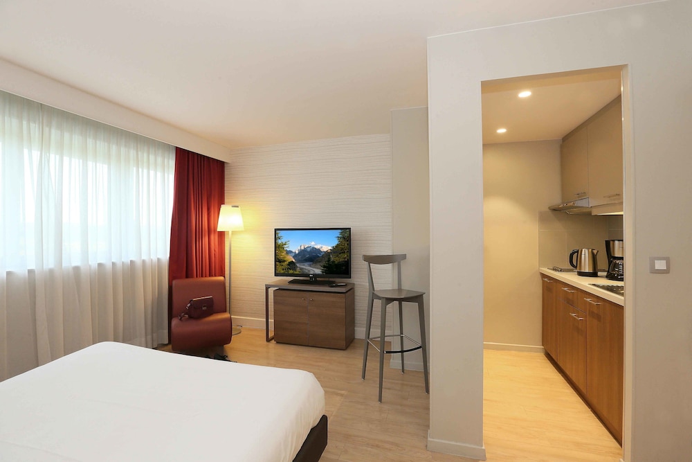 Adagio Original Thoiry Geneve — 4-Star Luxury Hotel in Thoiry, France