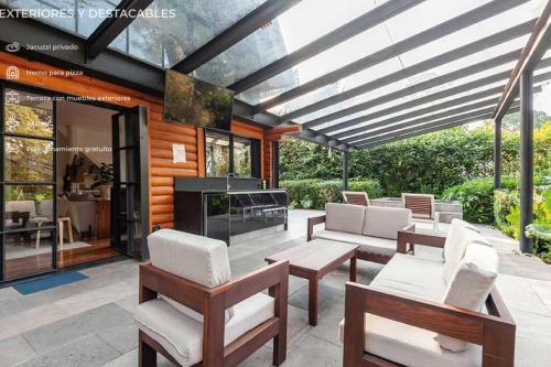 La Cabaña del Centro Cabaña en Valle de Bravo in Valle De Bravo, Mexico