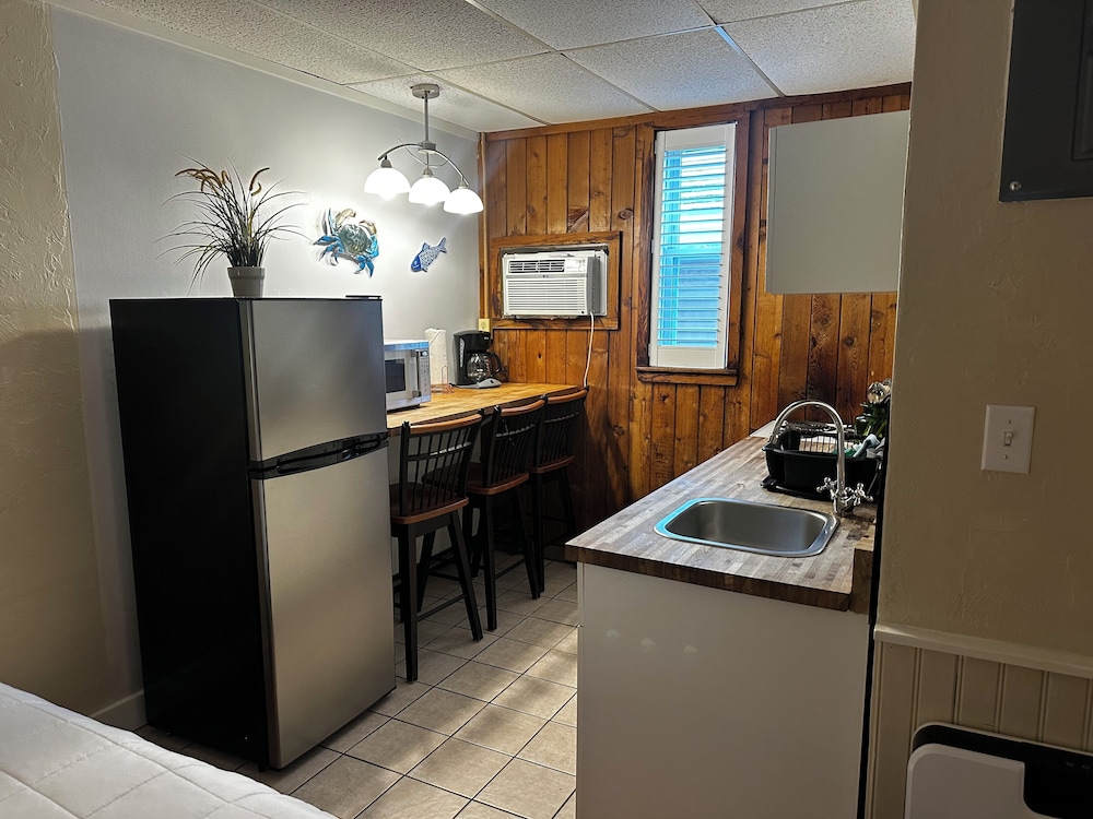 Vineyard Harbor Motel Private Beach - photo 139