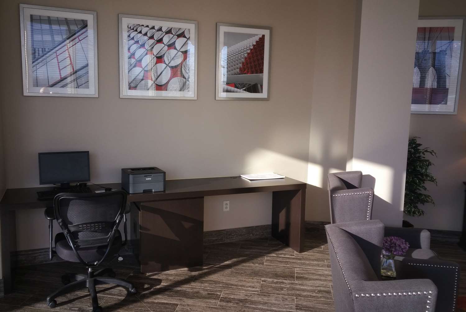Ramada Lexington North Hotel & Conference Center - photo 16