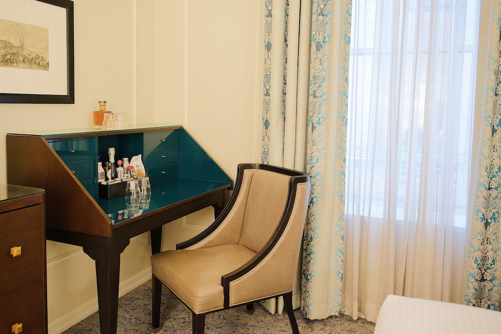 The Oxford Hotel - photo 16