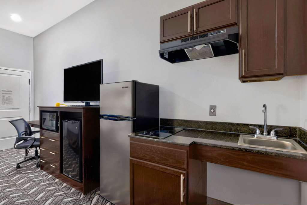 Studio 6 Pleasanton TX - photo 17