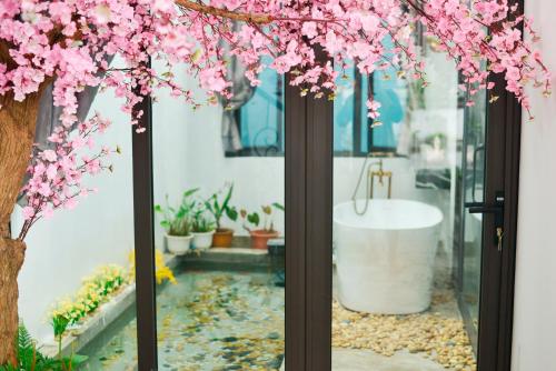 Wishhouse — 4-Star Luxury Hotel in Hanoi, Vietnam
