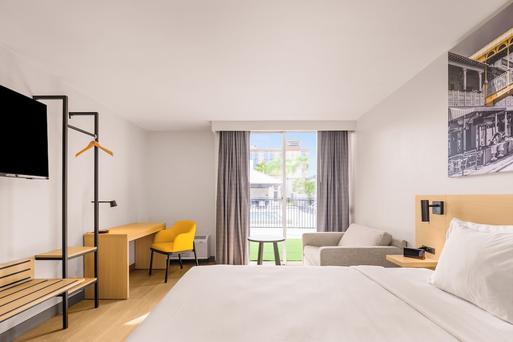 B&B Hotel Orlando International Drive Near Universal Newly Renovated - photo 11