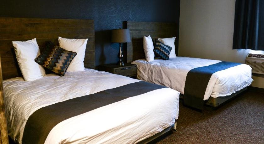 Bar B Inn - carbon neutral hotel in Assiniboia