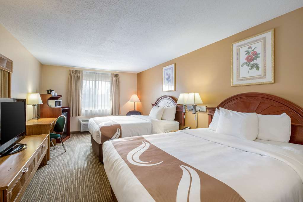Quality Inn Storm Lake - photo 8