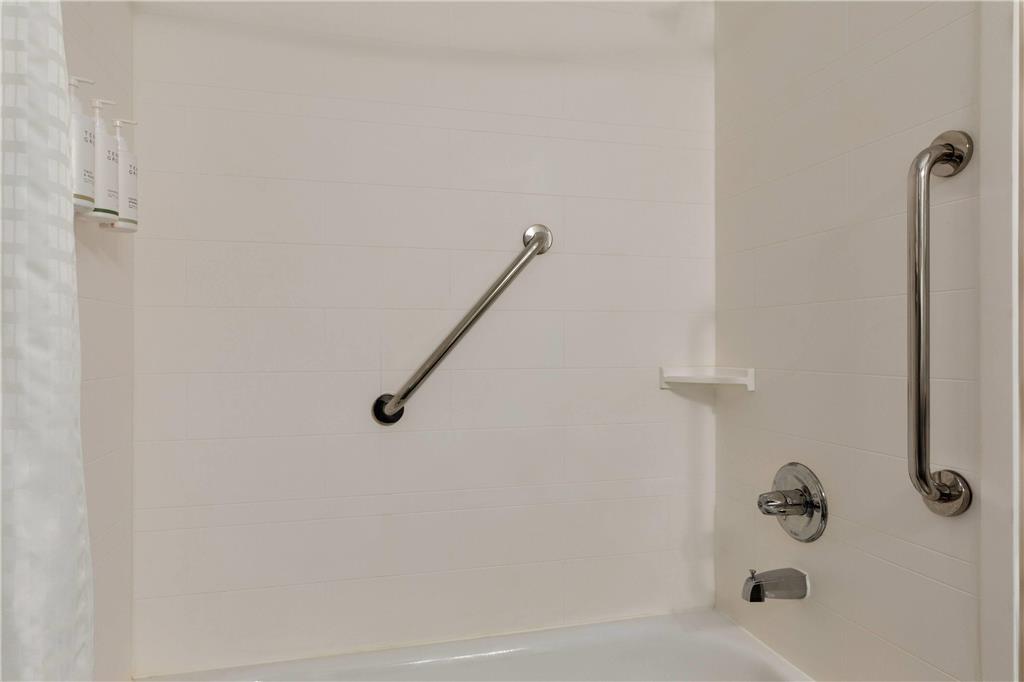 Days Inn & Suites by Wyndham Prattville Montgomery - photo 20