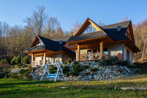 Beskidzka Kępa Szczyrk domek z balią i pięknym widokiem na góry in Szczyrk, Poland