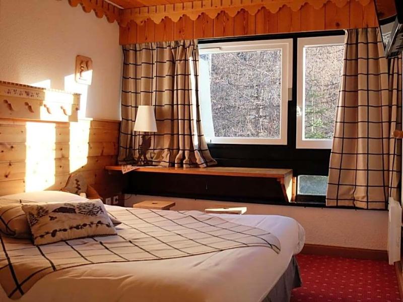 Hv Tel Ecureuil — hotel in Vars