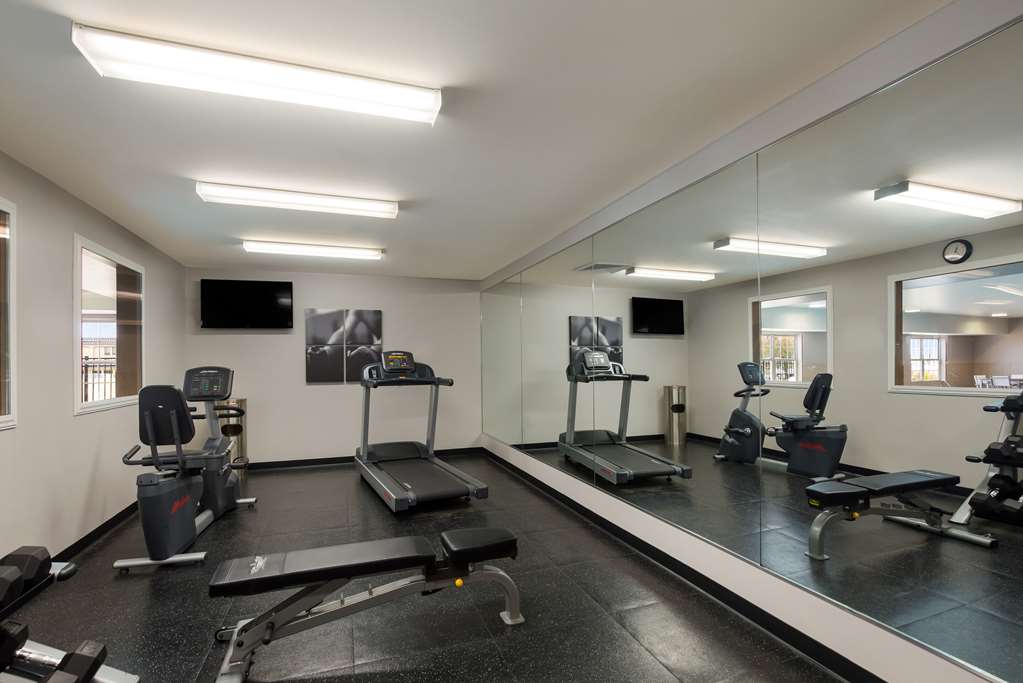 Country Inn & Suites by Radisson Marion IL - photo 44