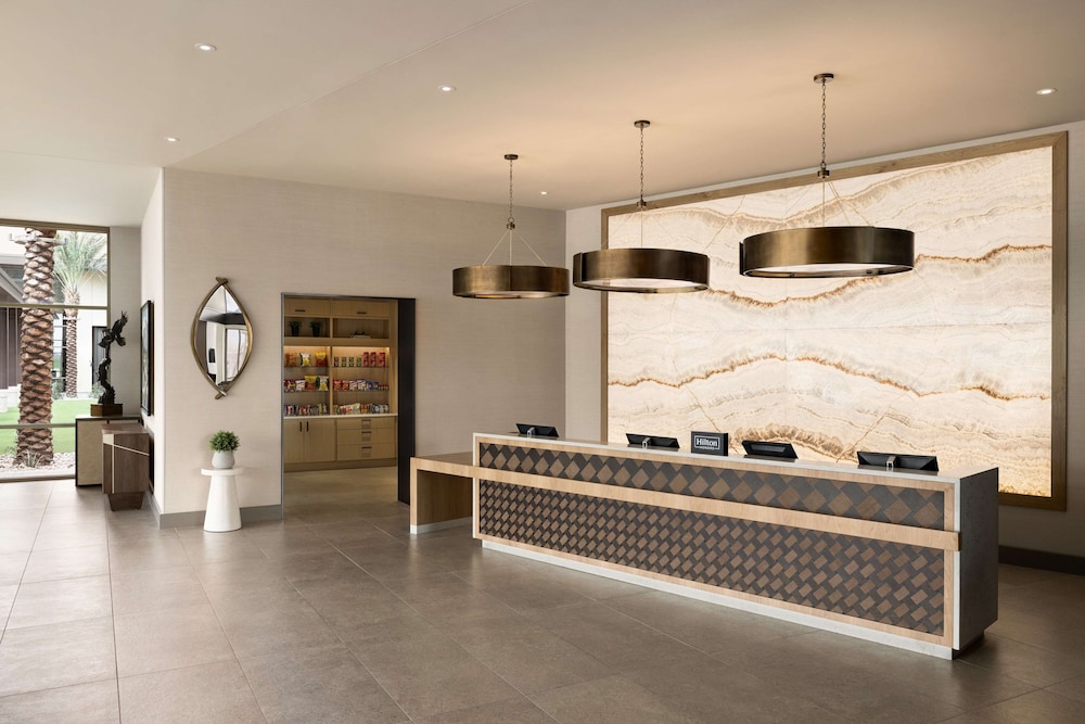 Hilton North Scottsdale at Cavasson - photo 5