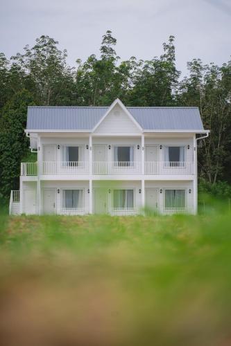 White Roses Cottage — 4-Star Luxury Hotel in Keningau, Malaysia