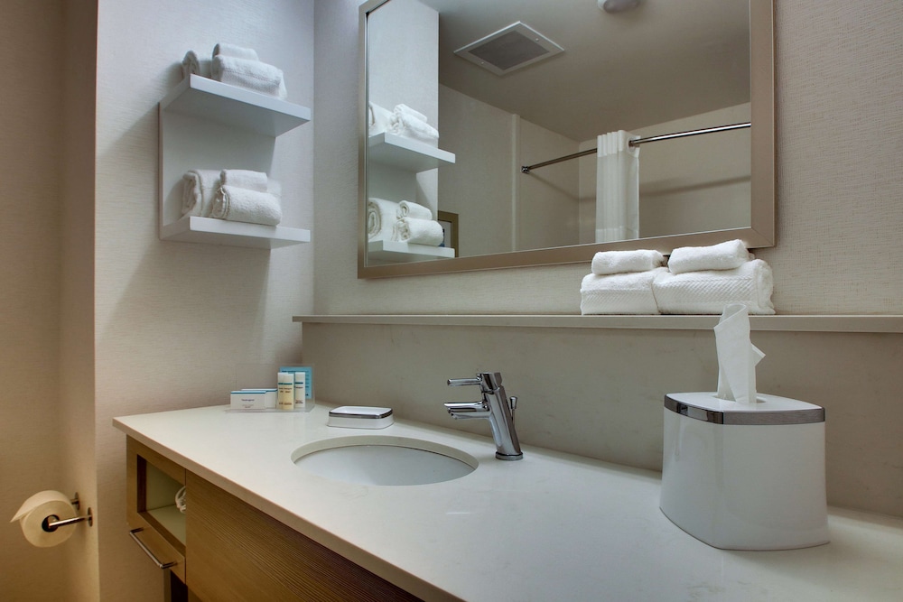 Hampton Inn Sneads Ferry North Topsail Beach - photo 26