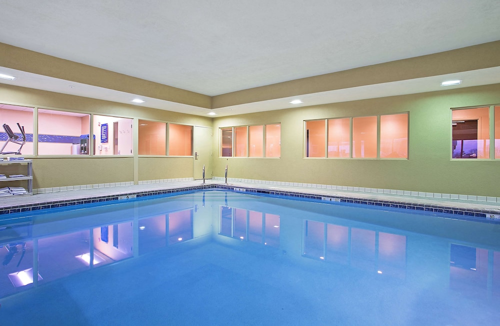 Hampton Inn Dry Ridge - photo 56