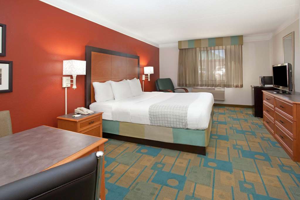 La Quinta Inn by Wyndham Cheyenne - photo 13
