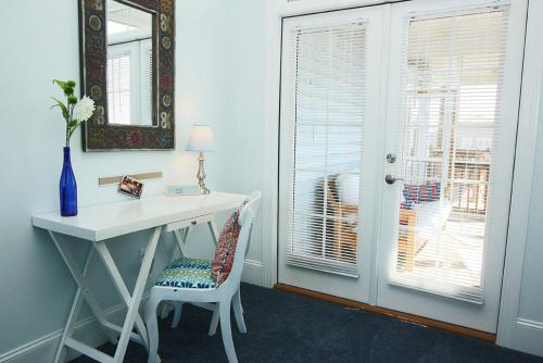 Nexta C by Oak Island Accommodations - photo 4