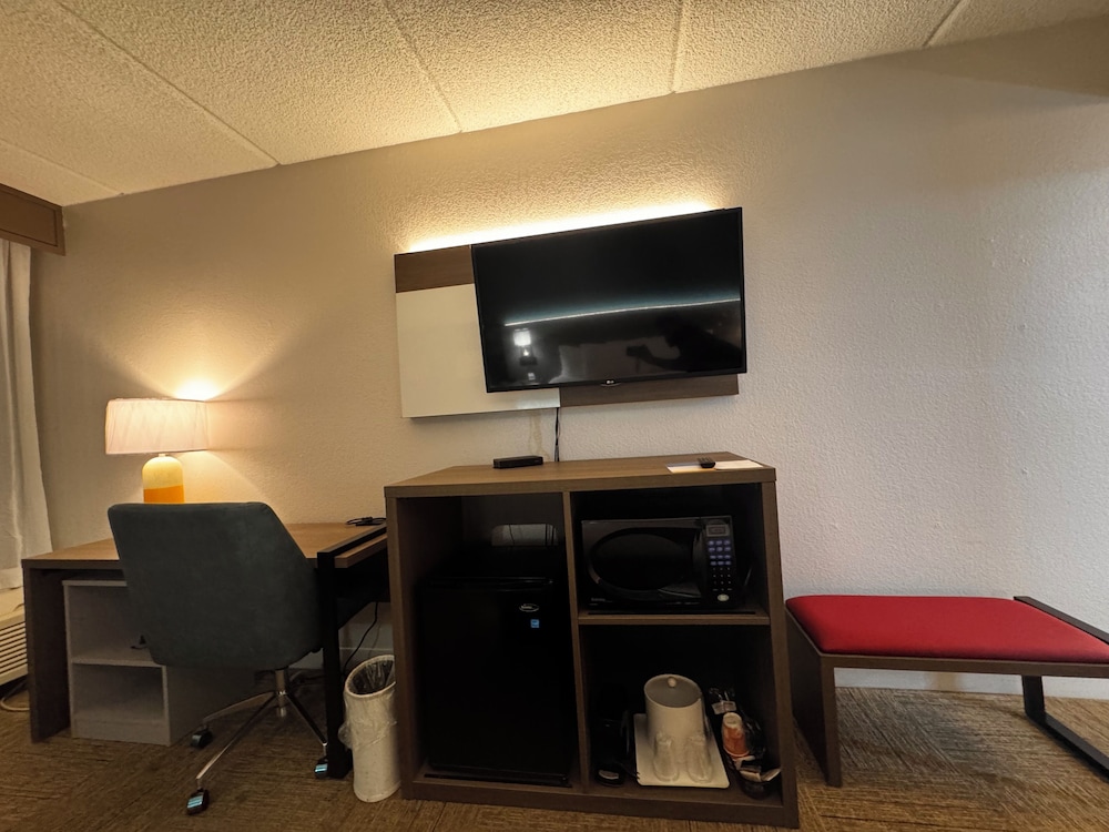 Comfort Inn Darien North Brunswick - photo 28