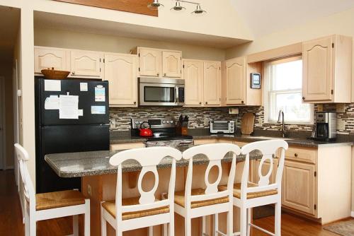 Heron Pointe by Oak Island Accommodations - photo 9
