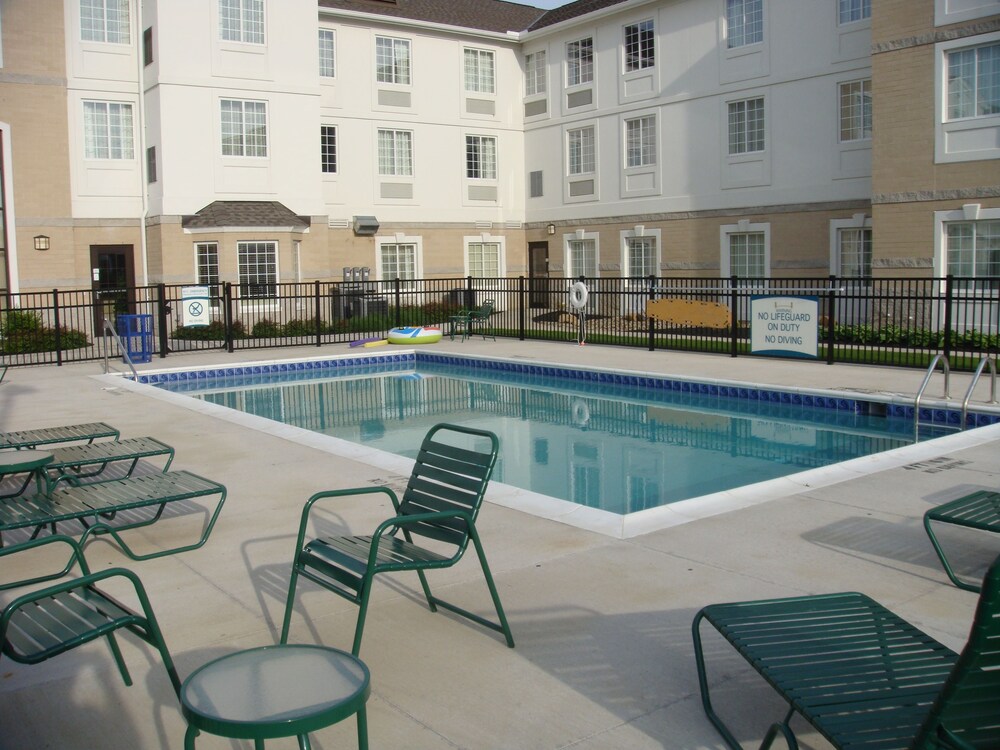 Staybridge Suites Cleveland Mayfield Heights Beachwood by IHG - photo 31