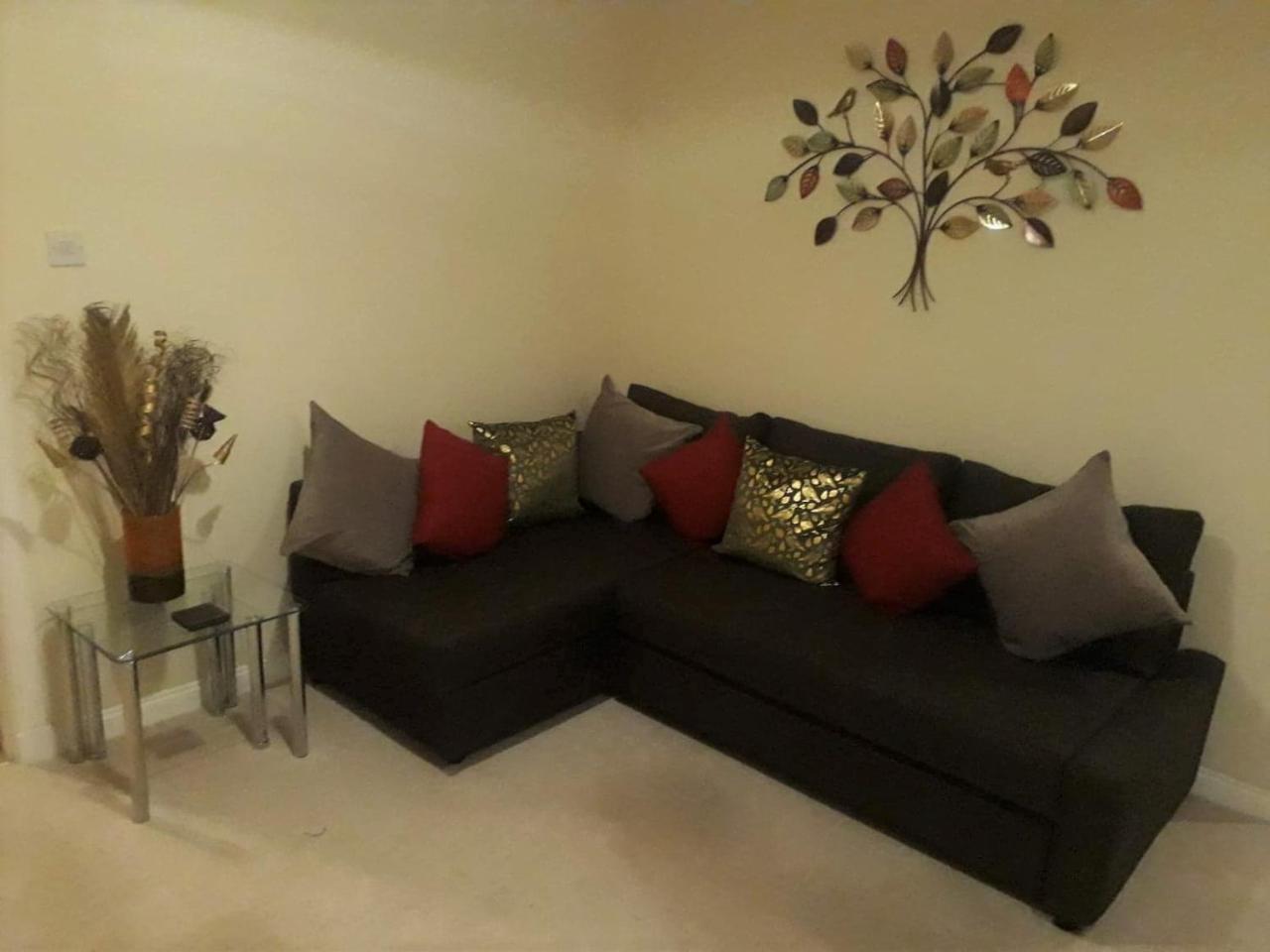 Airdrie Apartments — 4-Star Luxury Hotel in Airdrie, United Kingdom