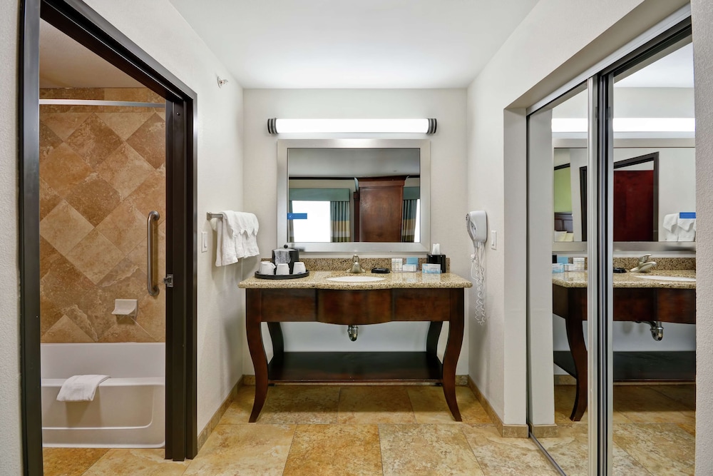 Hampton Inn & Suites San Antonio Northeast I 35 - photo 28