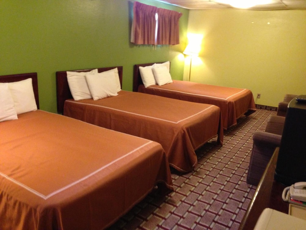 Red Carpet Inn Niagara Falls - photo 28