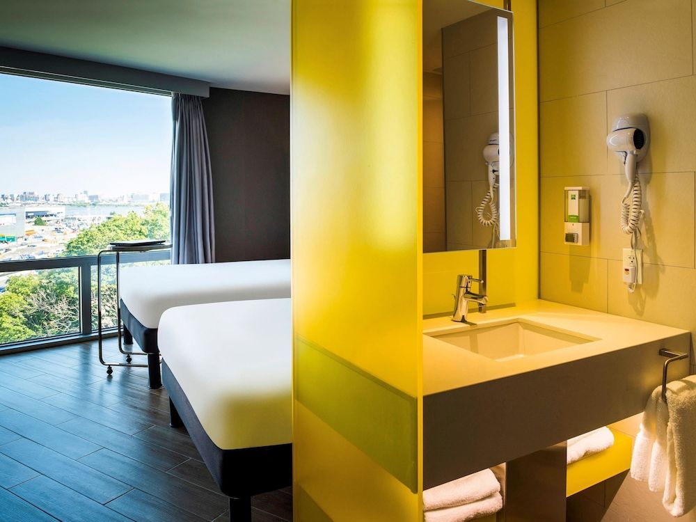 Ibis Styles New York Laguardia Airport - photo 3